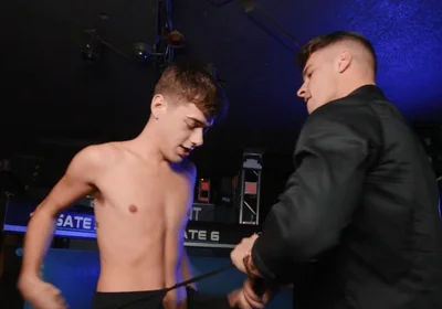 Men - the Bootyguard Gets Head From Cute Twink