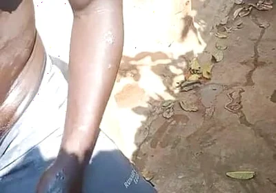 Reality BBC - Hongi’s Sorority Outdoor Session Gets Wild When His Showering Next to Neighbors Fence