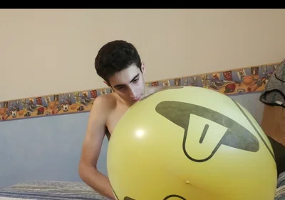 Blowing up a Huge Smiley Balloon While Jerking off