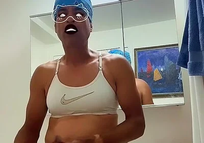 Kris Reelz - Showing off My New Sports Bra