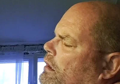 Dildo Fuck Demonstration of the Slut in the Morning