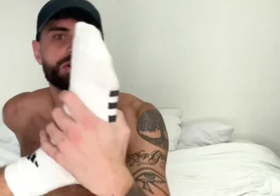Worship These Big Stinky Feet