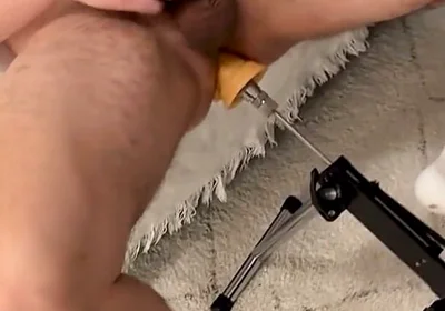 Trying Fuck Machine with Best Friend