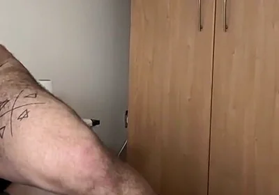 Bedroom Session: Scruffy Daddy Plows Hungry Stud, Mouth-fed Finish