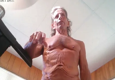 9-19-26 Naked Tread Mill Cobra Talks Florida Fall Leave Lasting 5 Months Lol.