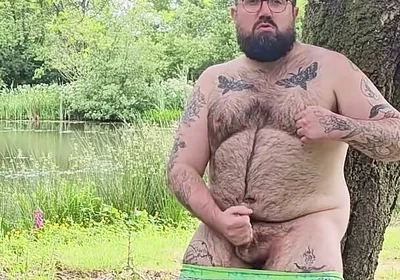 Does a Bear Cum in the Woods?