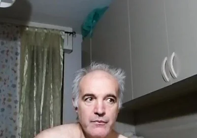 A Quick with a Big Cumshot as Soon as I Wake up Early in the Morning!