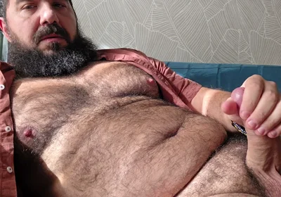 Muscular Bear Jerks off at Home