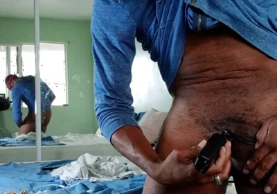 Shaving My Pubs Before I Jerk off for You!