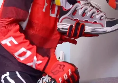 I Put on Mxgear and Fuck My Osiris Sneakers