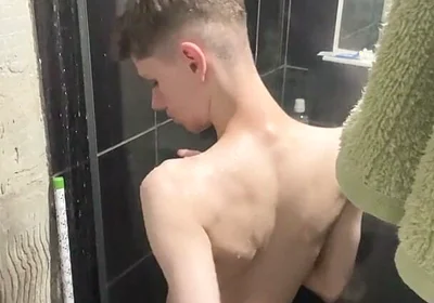 Skinny Twink Taking a Shower and Showing His Full Naked Body