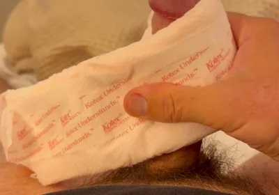 Smelling Pantyliner Inspires Cum on Huge Kotex Pad