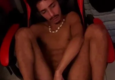 Positions to Fuck Me in the Gamer Chair, Feet and Bate