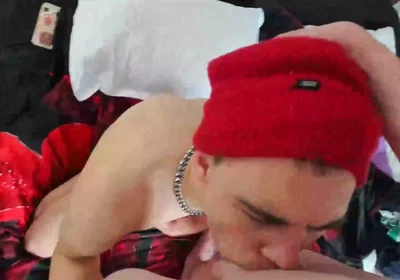 Young Muscle Boy Suck to Russian Twink and Cum