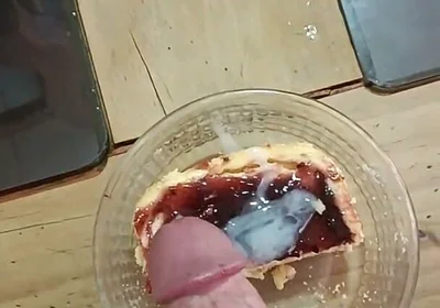 I Cum on Cake and Eat It with My Friend