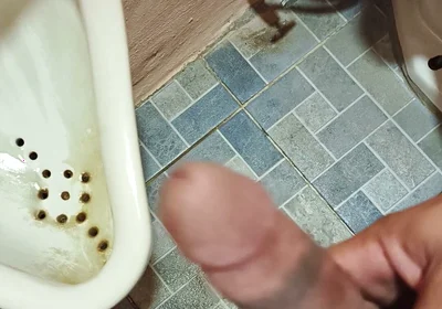 Man Jerks off at Work and Wants to Find Someone to Record Nicaragua with Carazo