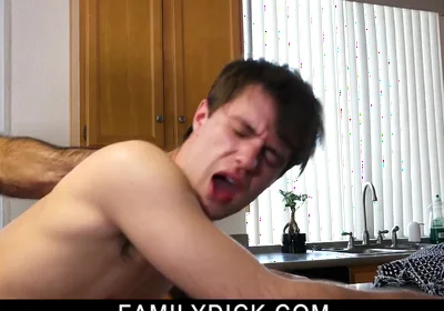 Maxx Monroe And Bishop Angus In Muscled Bear Stepdaddy Having A Morning Quickie With Stepson