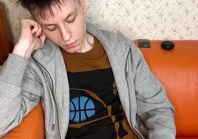 18-year-old's Creamy Dick Burst