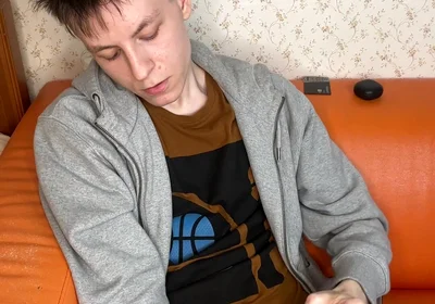 18-year-old's Creamy Dick Burst