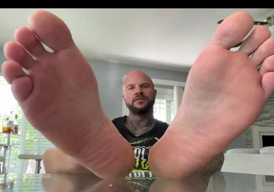 Do You Deserve to Worship Daddys Feet?