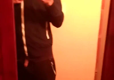 Dressed in Front of the Mirror, I Play and Show off