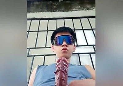 Pinoy Fuck His Tight Toy In Front Of Garage Daks Jakol Ungol