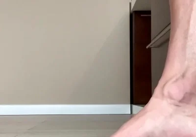 Tiny Is Scared of the Giant