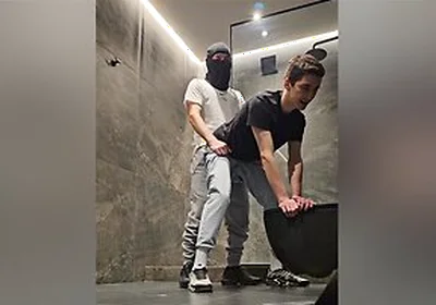 Dude Fuck Guy And Cum On Face