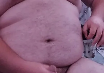 Chubby Guy Masturbating