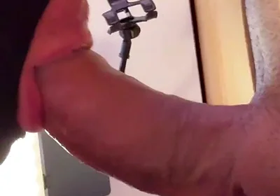 Xl Cock at the Gloryhole: Hot Cumshot Straight to the Mouth!