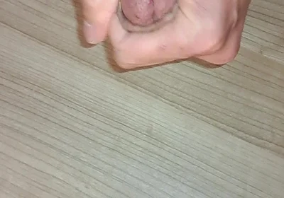 Good Masturbation and Great Cumshot up Close