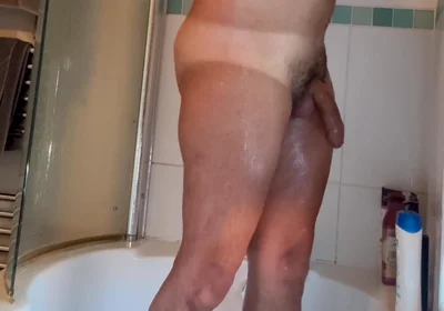 Hide Cam in My Straights Friends Toilet.