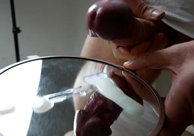 I Cum 30 Times on the Mirror!