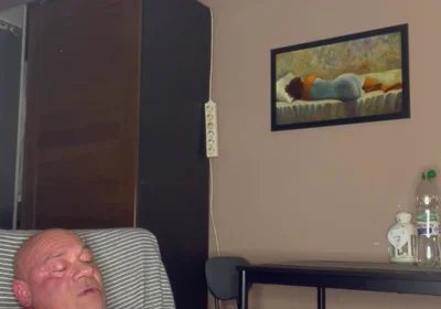 Bodybuilder Jerk off Home