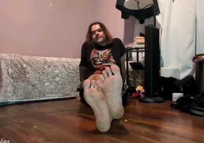 Post-workout Feet and Ass JOI!