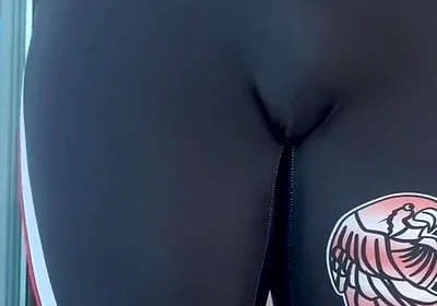 Big Muscly Man Has His Way with You! Cumshot Ending