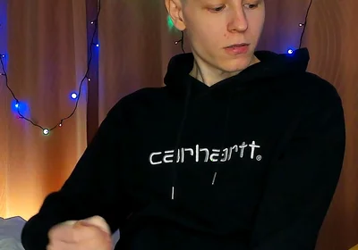 Young Stud's Ecstatic Cum-filled Finish