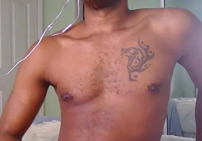 Kennie Jai Shows off on Cam