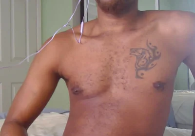 Kennie Jai Shows off on Cam